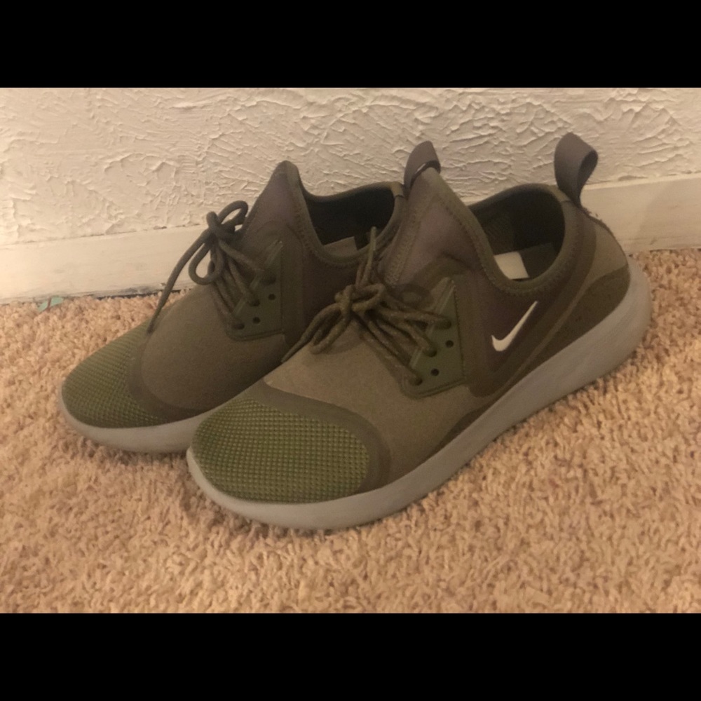 Nike Olive green